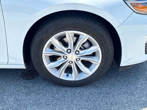 Used 2025 Chevrolet Malibu LT FWD image 36