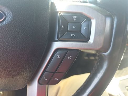 Used 2018 Ford F150 Platinum w/ Equipment Group 701A Luxury AWD/4WD image 15
