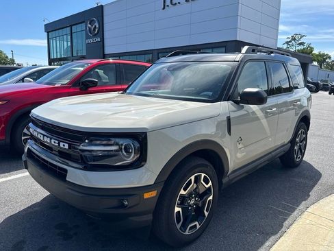 Used 2024 Ford Bronco Sport Outer Banks AWD/4WD image 3