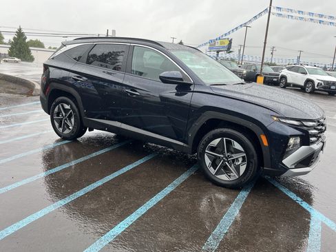 Certified 2025 Hyundai Tucson SEL AWD/4WD image 7