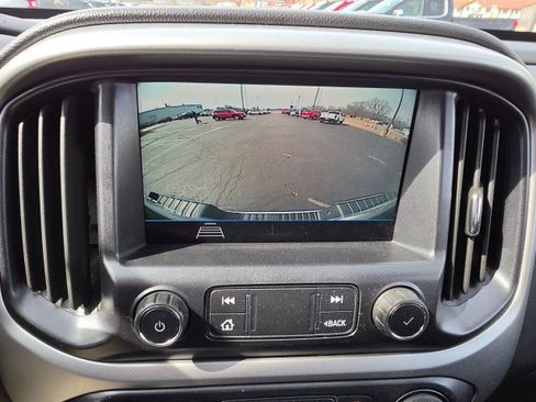 Used 2021 Chevrolet Colorado LT w/ Fleet Safety Package image 38