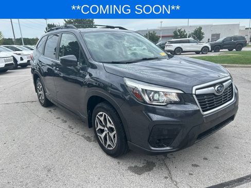 Used 2019 Subaru Forester Premium AWD/4WD image 3