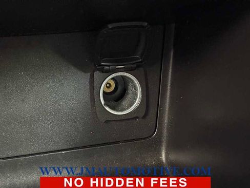 Used 2018 Chevrolet Colorado W/T image 33