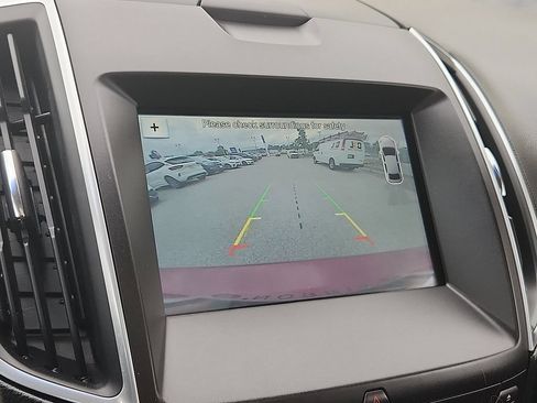 Used 2016 Ford Edge Sport w/ Technology Package AWD/4WD image 13