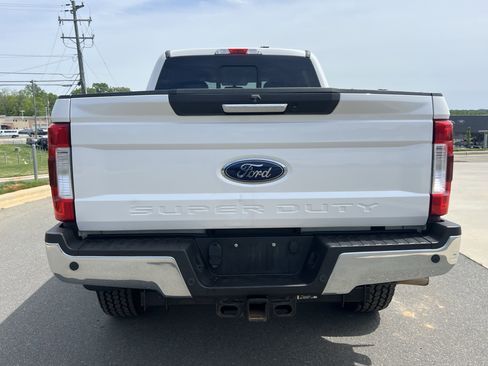 Used 2018 Ford F250 Lariat AWD/4WD image 8