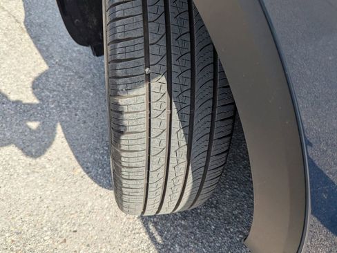 Used 2025 Kia Telluride SX image 33