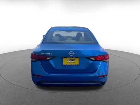 Used 2025 Nissan Sentra SV FWD image 8