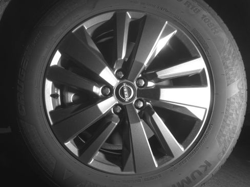 Used 2025 Nissan Pathfinder SV image 12