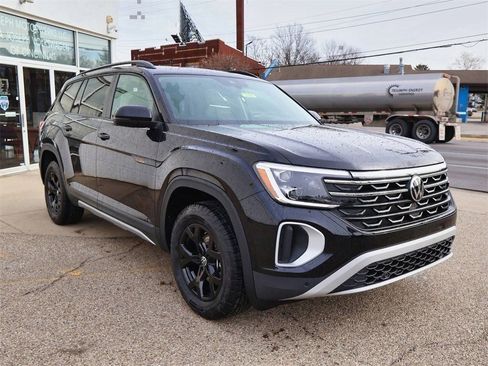 New 2026 Volkswagen Atlas Peak Edition AWD/4WD image 7