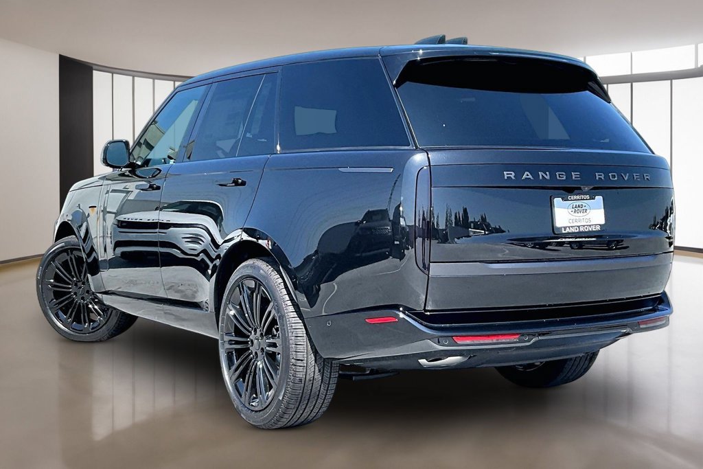 New 2026 Land Rover Range Rover SE AWD/4WD image 3
