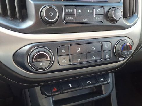 Used 2018 GMC Canyon SLE w/ SLE Convenience Package image 10