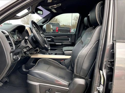 Used 2019 RAM 2500 Laramie image 24
