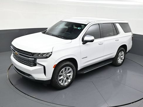 Used 2022 Chevrolet Tahoe Premier RWD image 9