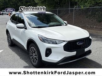 Used 2024 Ford Escape SE image 1