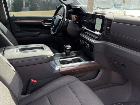 Used 2022 Chevrolet Silverado 1500 LT Trail Boss image 51