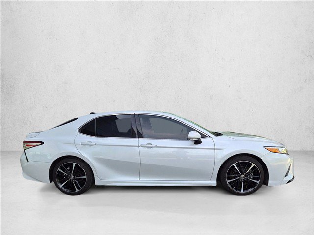 Used 2020 Toyota Camry XSE FWD image 4