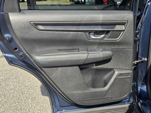 Used 2025 Honda CR-V LX image 23