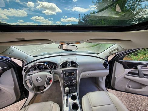 Used 2015 Buick Enclave Leather FWD image 19