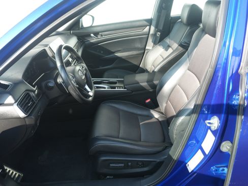 Used 2018 Honda Accord Sport image 18