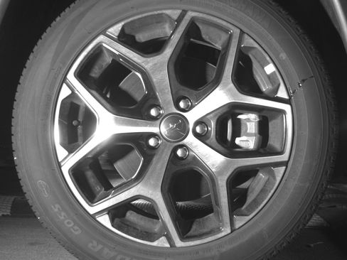 Used 2025 Jeep Compass Limited image 13