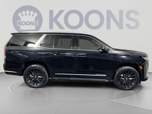 Used 2023 Cadillac Escalade Premium Luxury AWD/4WD image 12