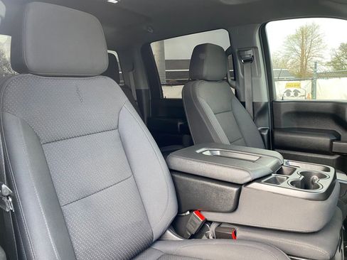 Used 2025 GMC Sierra 3500 Pro AWD/4WD image 18