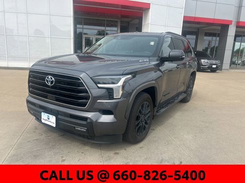 Used 2023 Toyota Sequoia SR5 w/ SR5 Premium Package AWD/4WD image 2
