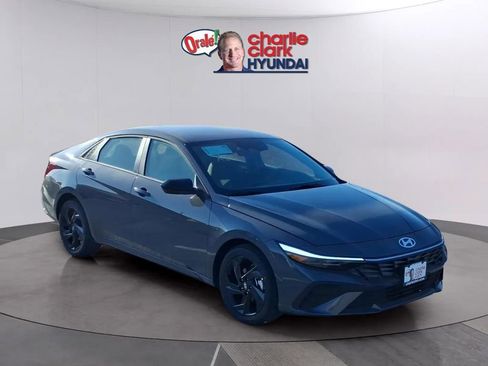 New 2026 Hyundai Elantra Sport FWD image 7