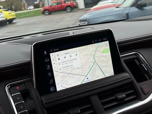 Used 2024 Chevrolet Tahoe Premier image 3