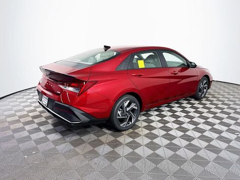 New 2025 Hyundai Elantra SEL FWD image 8