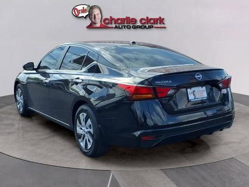 Certified 2025 Nissan Altima 2.5 S image 3