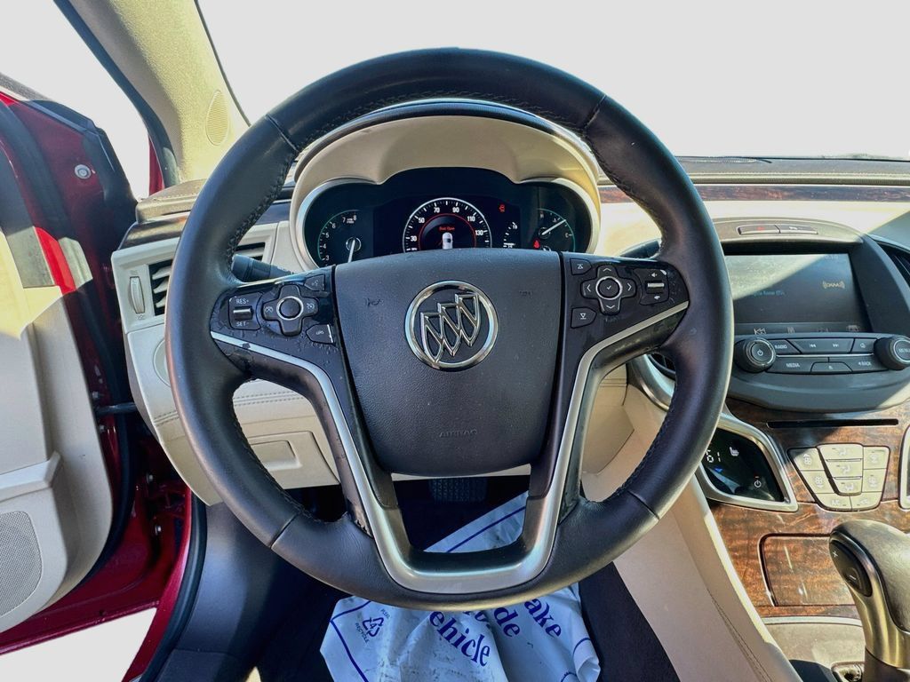 Used 2014 Buick LaCrosse Leather FWD image 11