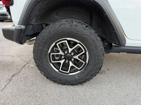 Used 2025 Jeep Wrangler Rubicon image 29