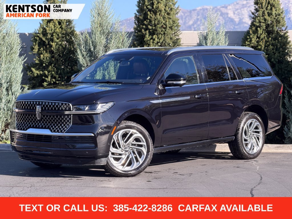 Used 2025 Lincoln Navigator Reserve AWD/4WD image 1
