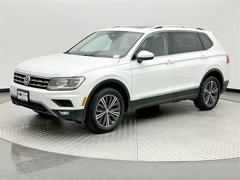 Used 2019 Volkswagen Tiguan SEL image 1