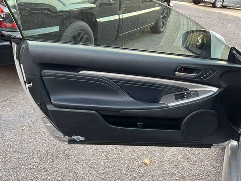 Used 2016 Lexus RC 200t RWD image 10