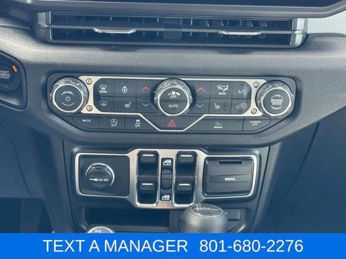 New 2026 Jeep Gladiator Sport AWD/4WD image 12