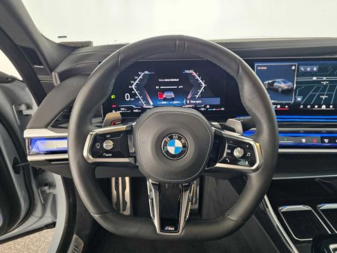 Used 2023 BMW 740i w/ Parking Assistance Package RWD image 22