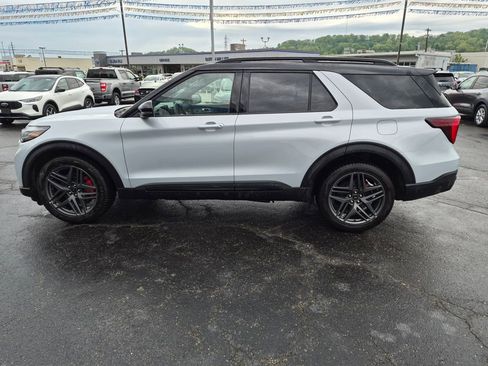 New 2026 Ford Explorer ST w/ Sun And Sound Package AWD/4WD image 6