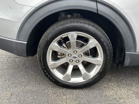 Used 2020 Ford Explorer Platinum w/ Premium Technology Package image 22