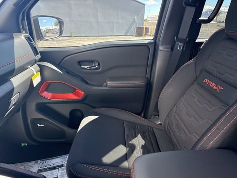 Used 2025 Nissan Frontier Pro-X w/ Pro Convenience Package image 13