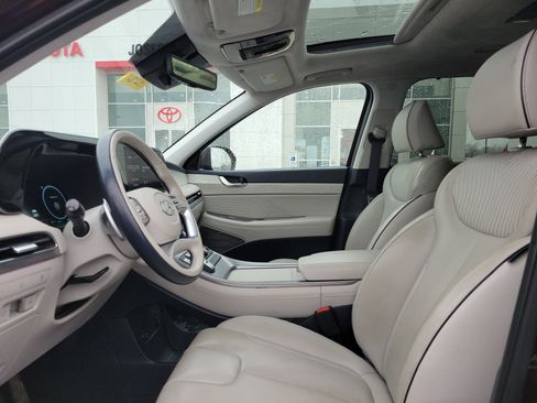 Used 2024 Hyundai Palisade Calligraphy image 15