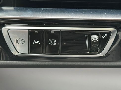 New 2025 Cadillac Lyriq Sport image 32