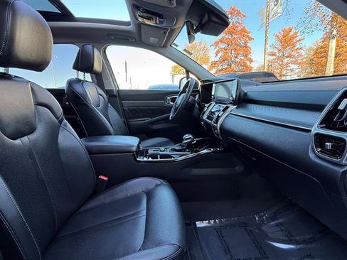 Used 2023 Kia Sorento SX image 34