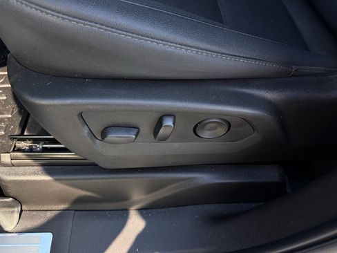 Used 2024 Chevrolet Tahoe Z71 w/ Luxury Package image 11