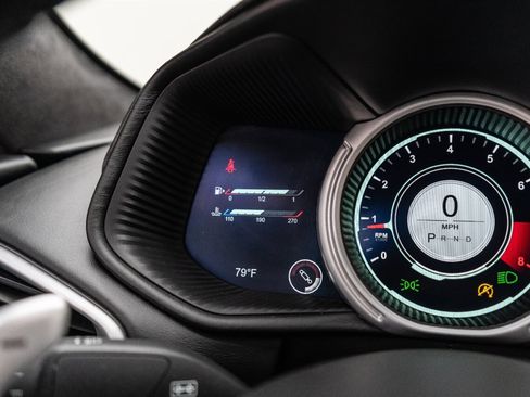 Used 2019 Aston Martin DB11 Volante image 97