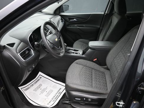 Used 2022 Chevrolet Equinox LT image 11
