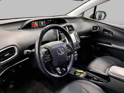 Used 2020 Toyota Prius Prime LE FWD image 17