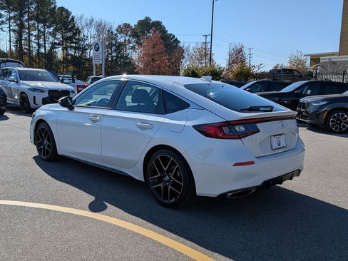 Used 2024 Honda Civic Sport Touring image 5