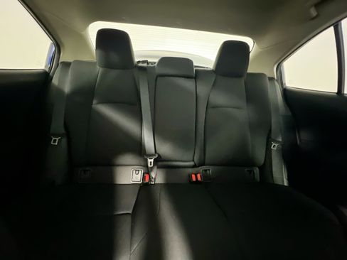Used 2021 Toyota Corolla LE FWD image 31
